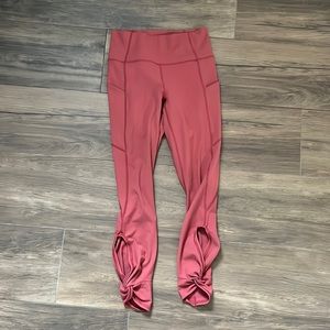 Fabletics dusty rose leggings with twist opening detail at ankle size XS